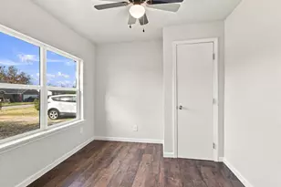 8814 Spaugh Ct, White Settlement, TX 76108 - Photo 11