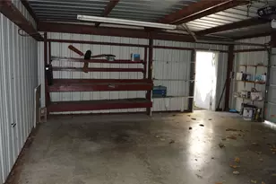 1613 Jones St, Greenville, TX 75401 - Photo 27