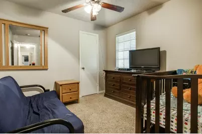 3801 Eugene Court N, Irving, TX 75062 - Photo 11