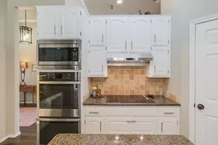 807 Muirfield Dr, Mansfield, TX 76063 - Photo 23