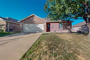 1449 Waterford Dr, Little Elm, TX 75068 - Photo 3