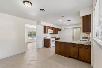 1723 Carlisle Street, Irving, TX 75062 - Photo 7