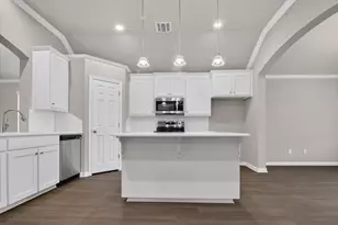 745 Heston Cir, Robinson, TX 76706 - Photo 13