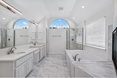 512 Renfro Court, Irving, TX 75063 - Photo 13