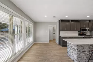 283 Somerset Cir, Bedford, TX 76022 - Photo 5