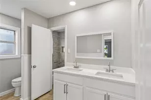 283 Somerset Cir, Bedford, TX 76022 - Photo 13