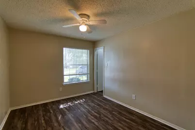 612 Pineview Lane, Fort Worth, TX 76140 - Photo 7