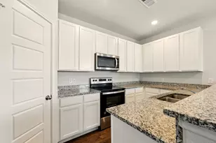105 Musgrove Rd, Everman, TX 76140 - Photo 13