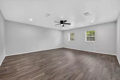 2023 N Bell Avenue, Denton, TX 76209 - Photo 5