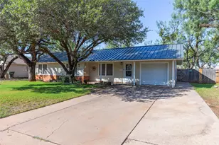 718 Hawthorne St, Abilene, TX 79605 - Photo 3