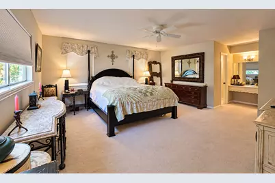 10734 Candlewood Drive, Houston, TX 77042 - Photo 11