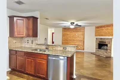 1012 Triple Crown Drive, Fort Worth, TX 76179 - Photo 5