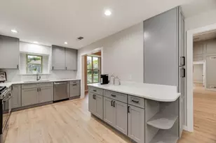 5864 Winding Woods Trail, Dallas, TX 75227 - Photo 17