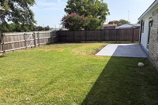 1006 Heritage Dr, Garland, TX 75043 - Photo 29