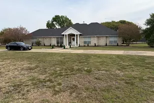 1165 E Oaklawn Dr, Talty, TX 75160 - Photo 1