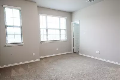 2605 McCart Avenue, Fort Worth, TX 76110 - Photo 15