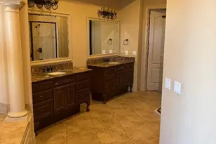 563 Rockingham Dr, Irving, TX 75063 - Photo 19