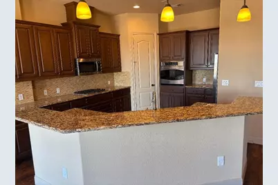 563 Rockingham Drive, Irving, TX 75063 - Photo 9