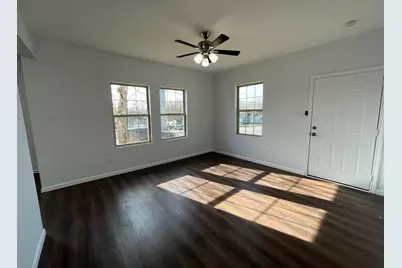 2900 Avenue J, Fort Worth, TX 76105 - Photo 3
