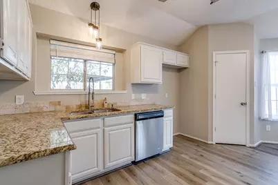 5024 Prairie Creek Trail, Fort Worth, TX 76179 - Photo 11