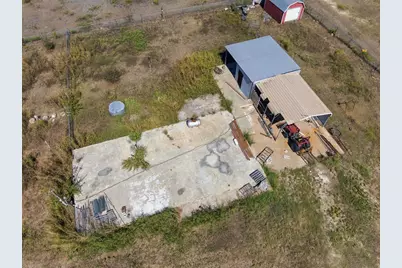 9408 County Road 2220, Barry, TX 75102 - Photo 5