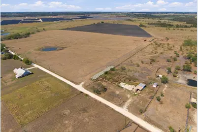 9408 County Road 2220, Barry, TX 75102 - Photo 13