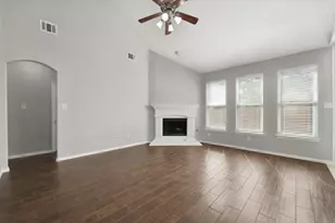 1102 Tanglewood Dr, Mansfield, TX 76063 - Photo 7