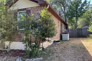 6118 Farmingdale Dr, Arlington, TX 76001 - Photo 1