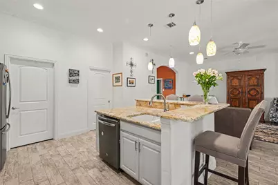 116 E 8th Street, Irving, TX 75060 - Photo 15
