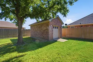 800 Cottonwood Ct, Stephenville, TX 76401 - Photo 39