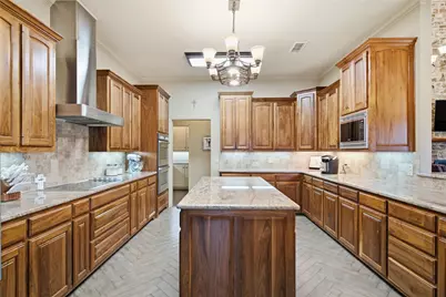 800 Cottonwood Court, Stephenville, TX 76401 - Photo 11