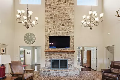 800 Cottonwood Court, Stephenville, TX 76401 - Photo 7