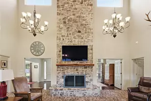 800 Cottonwood Ct, Stephenville, TX 76401 - Photo 7
