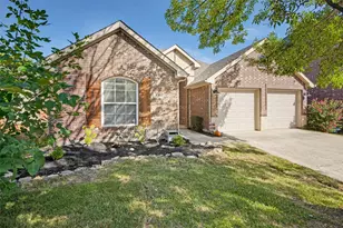 499 Liberty Way, Lake Dallas, TX 75065 - Photo 1