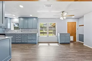 101 W Park St, Decatur, TX 76234 - Photo 11