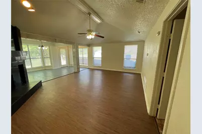 971 N Brookside Drive, Cedar Hill, TX 75104 - Photo 7
