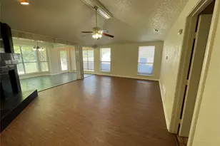 971 N Brookside Dr, Cedar Hill, TX 75104 - Photo 7