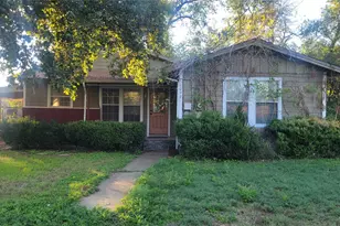 1092 W Elm St, Stephenville, TX 76401 - Photo 1