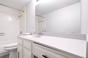 8560 Park Ln, Dallas, TX 75231 - Photo 21