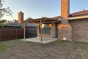 2112 River Bend Rd, Arlington, TX 76014 - Photo 17