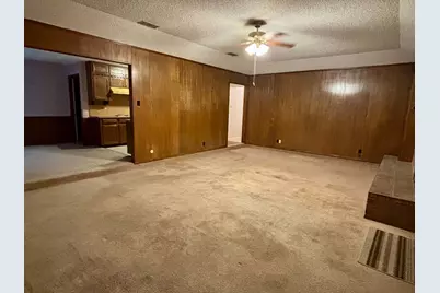 2112 River Bend Road, Arlington, TX 76014 - Photo 9