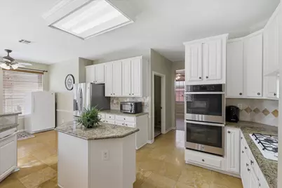 8905 High Meadows Drive, Plano, TX 75025 - Photo 11