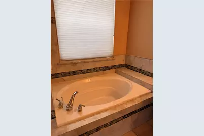 7804 Brook Meadow Lane, Fort Worth, TX 76133 - Photo 9