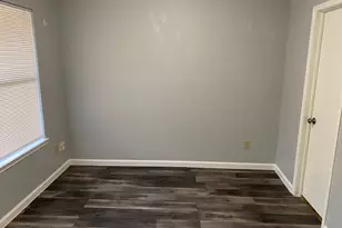 3055 Gregory Ln, Grand Prairie, TX 75052 - Photo 13