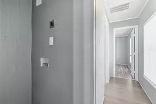 2732 Avenue I, Fort Worth, TX 76105 - Photo 15