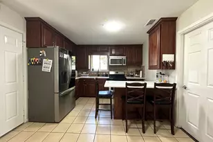 861 Russell Ln, Bedford, TX 76022 - Photo 7