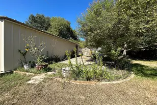 861 Russell Ln, Bedford, TX 76022 - Photo 25