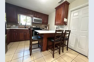 861 Russell Lane, Bedford, TX 76022 - Photo 9