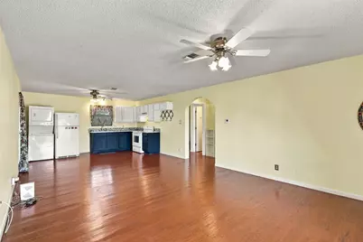 302 SW 6th Street W, Marathon, TX 79842 - Photo 7
