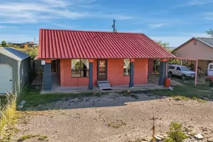 302 SW 6th Street W, Marathon, TX 79842 - Photo 25